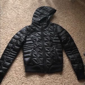 Lolë down jacket (black)